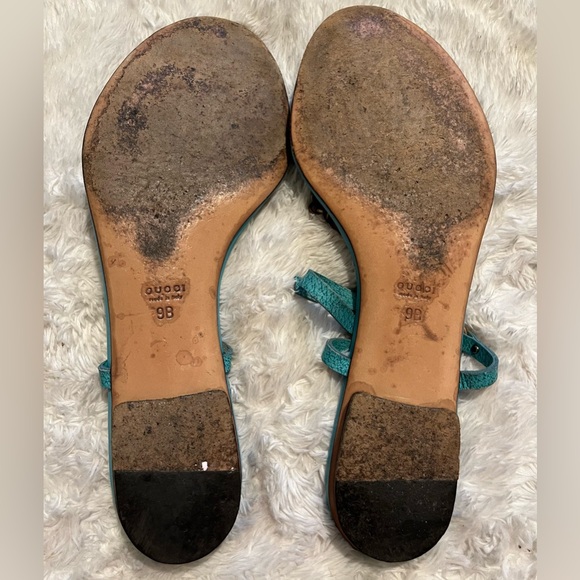 Gucci Made in Italy Turquoise Bamboo Accent Leather T-Strap Sandals size 9B - Picture 6 of 6